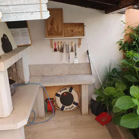 Lara With Affordable Parking Apartma Piran