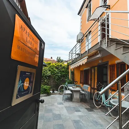 Lara With Affordable Parking * Piran