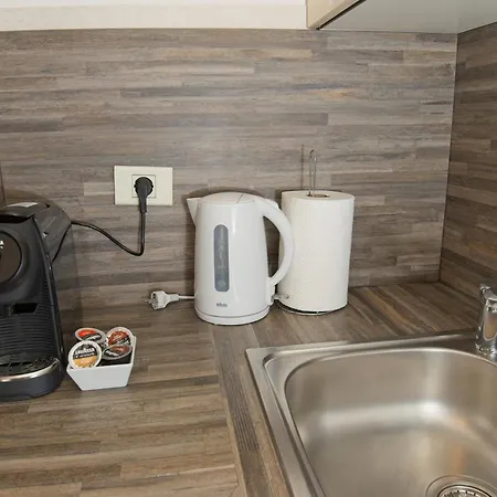 Lara With Affordable Parking *