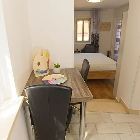 Apartment Lara With Affordable Parking Piran