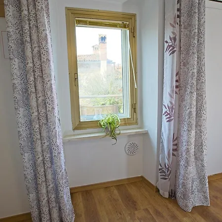 Lara With Affordable Parking Piran