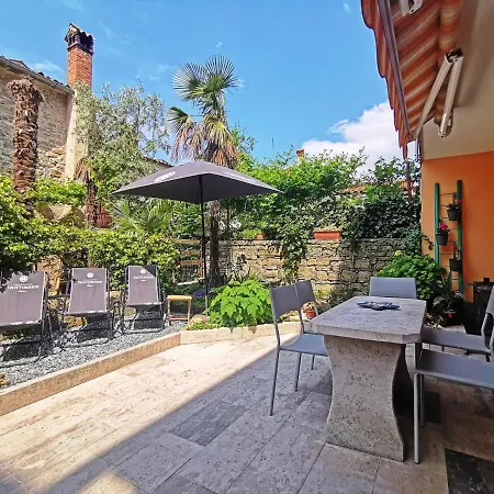 Apartment Lara With Affordable Parking *