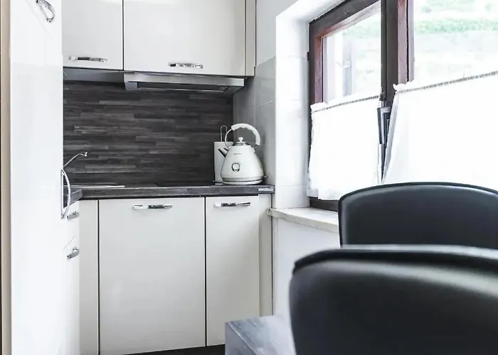 Apartment Lara With Affordable Parking *