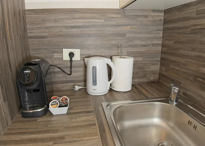 Lara With Affordable Parking *