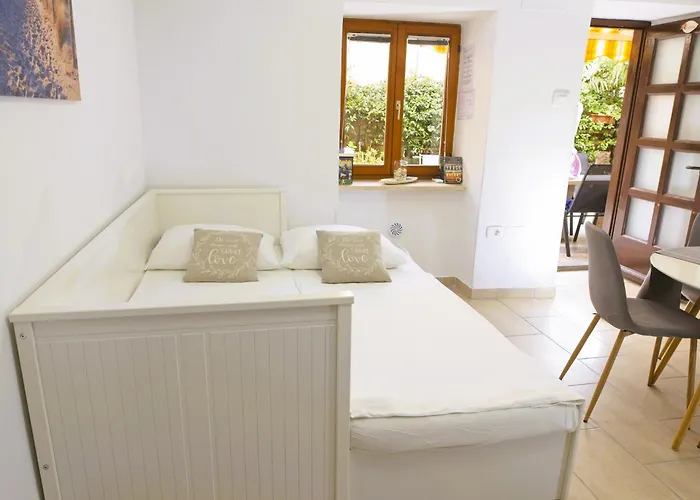 Lara With Affordable Parking Piran